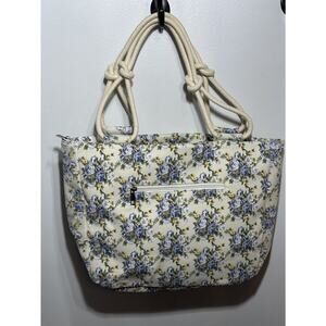 "Farmhouse Is My Style" Large Bag Rope Handles Zip Close Blue/Ivory Floral Tote